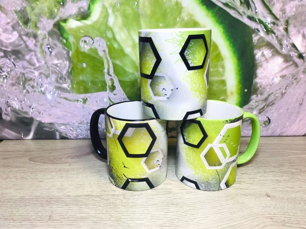 Modern, colorful coffee mug with panoramic print