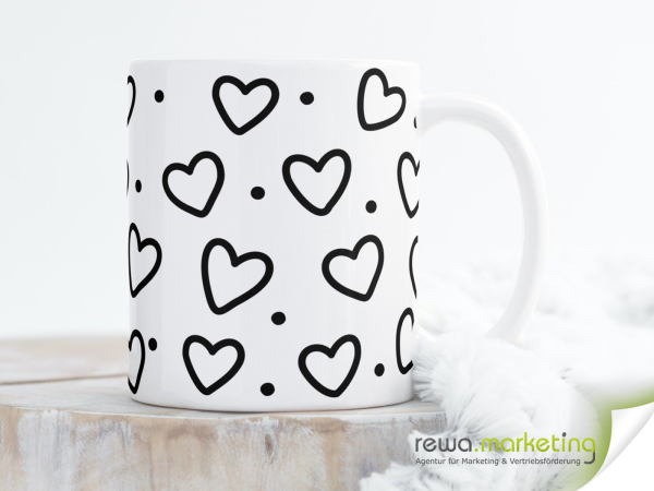 Coffee cup with heart pattern - panorama print