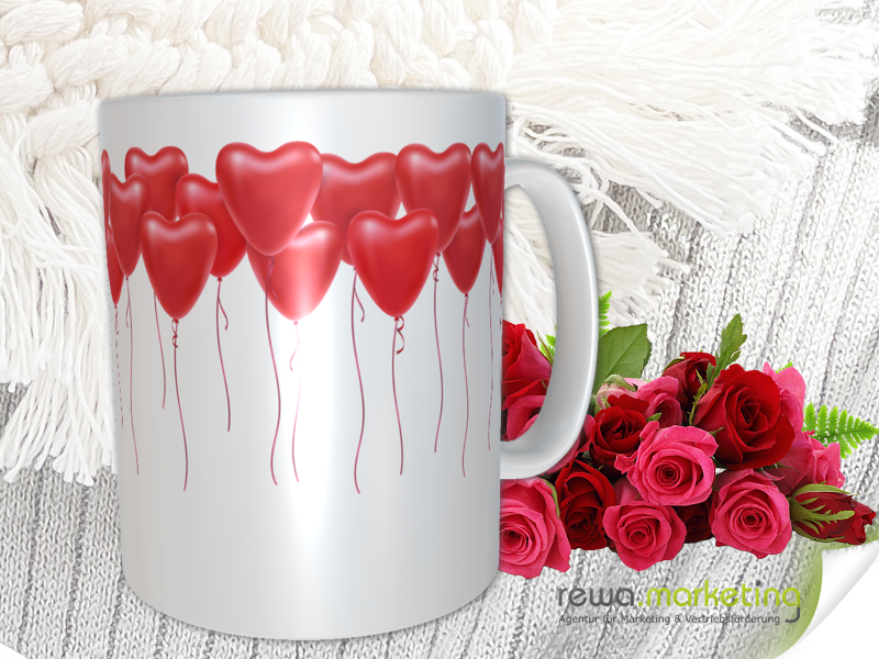 Cup with red heart balloons on a ribbon - panorama print